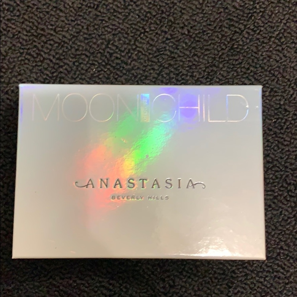 Anastasia Moon Child Glow Kit